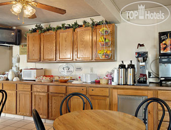 New photos from tourists Super 8 Park City North Wichita Area 2*