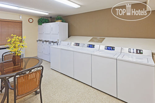 New photos from tourists Candlewood Suites Wichita-Northeast 2*