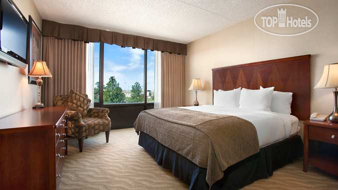 New photos from tourists DoubleTree by Hilton Hotel Wichita Airport 3*