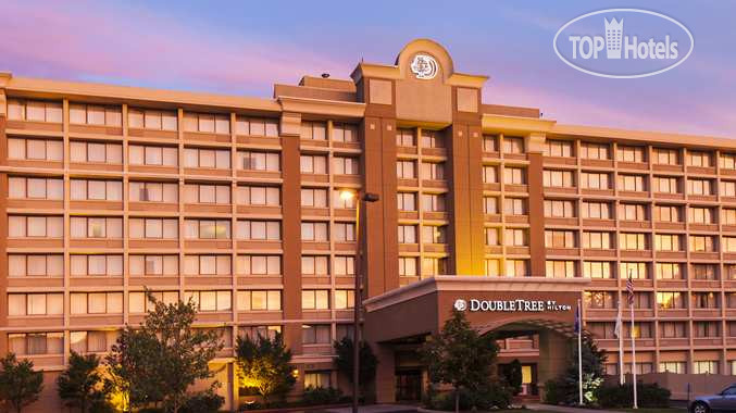 Hotel photo DoubleTree by Hilton Hotel Norwalk 3*
