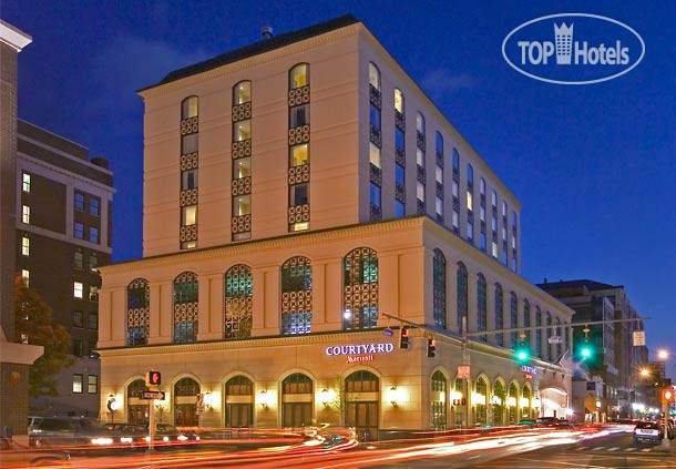 Hotelier's photos Courtyard Stamford Downtown 3*