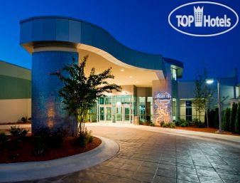 Hotelier's photos Ramada Plaza Springfield Hotel & Oasis Convention Center 3*