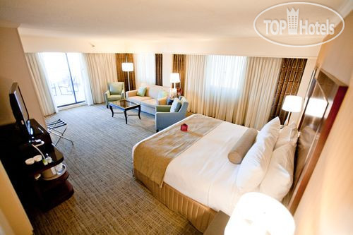 New photos from tourists Crowne Plaza St. Louis Airport 4*