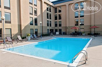 Hotel photo Hampton Inn Louisville-Airport 3*