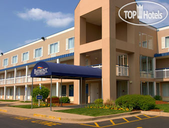 Hotelier's photos Baymont Inn & Suites Louisville East 2*