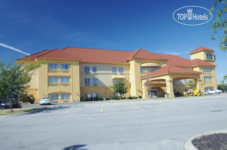 Hotel photo La Quinta Inn & Suites Bowling Green 2*