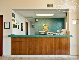 New photos from tourists Super 8 Conway