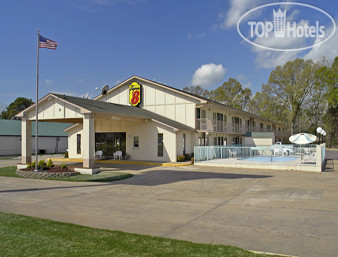 Hotelier's photos Super 8 Clarksville 2*
