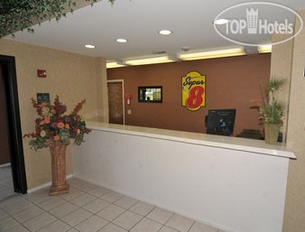 New photos from tourists Super 8 Searcy 2*