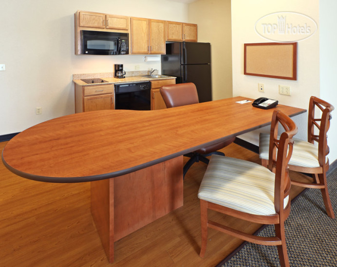 New photos from tourists Candlewood Suites Fort Smith 2*