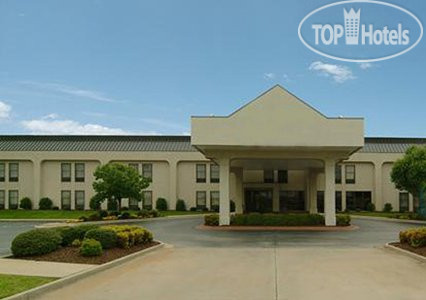 Hotel photo Quality Inn-Fayetteville 2*