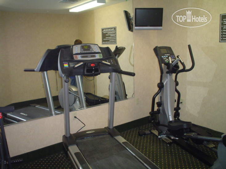 New photos from tourists La Quinta Inn & Suites Fort Smith 2*