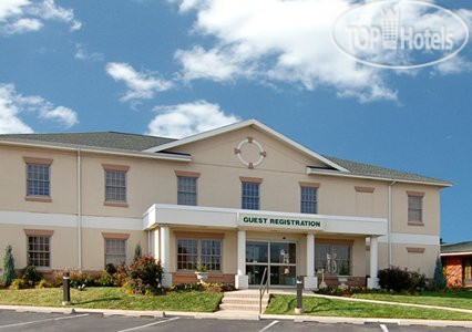 Hotelier's photos Quality Inn & Suites Skyways 2*
