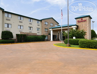 Hotelier's photos Ramada McComb 2*