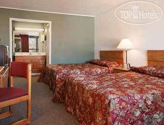 New photos from tourists Days Inn Clinton 2*