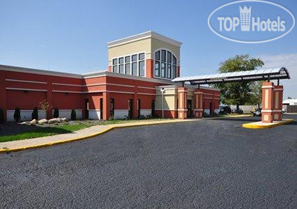 Hotelier's photos Quality Inn & Suites Conference Center 2*