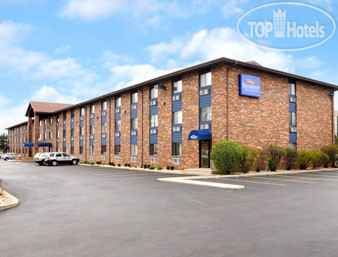 Hotelier's photos Baymont Inn & Suites Naperville 2*