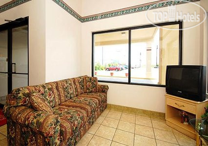 New photos from tourists Econo Lodge Effingham 2*