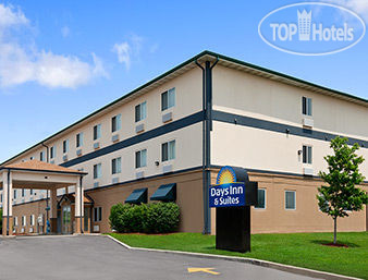 Hotelier's photos Days Inn and Suites Romeoville 2*