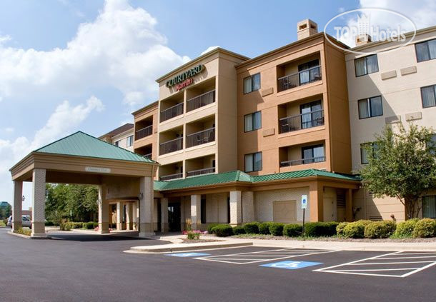 New photos from tourists Courtyard Chicago St. Charles 3*