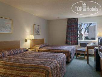 New photos from tourists Days Inn Charleston 2*