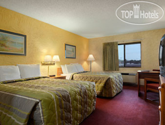 New photos from tourists Days Inn Bridgeview 2*