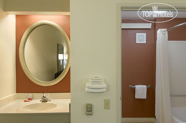 New photos from tourists Red Roof Inn Chicago - O Hare Airport Arlington Heights 2*