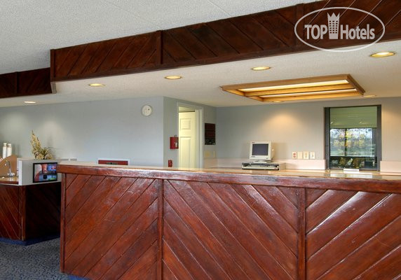 New photos from tourists Red Roof Inn Champaign 2*