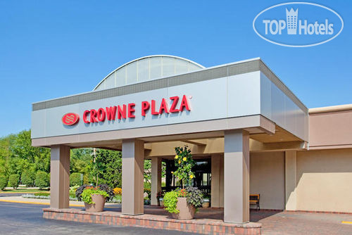Hotelier's photos Crowne Plaza Chicago-Northbrook 4*