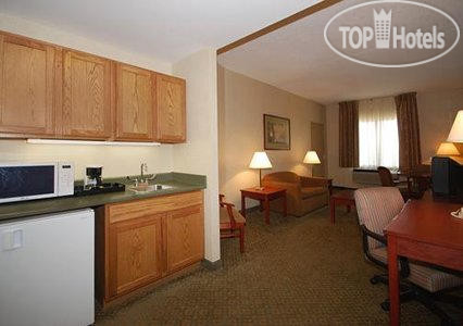 New photos from tourists Comfort Suites OHare Airport 3*
