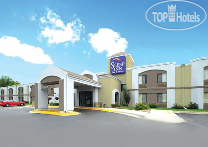 Hotelier's photos Sleep Inn & Suites Airport 2*
