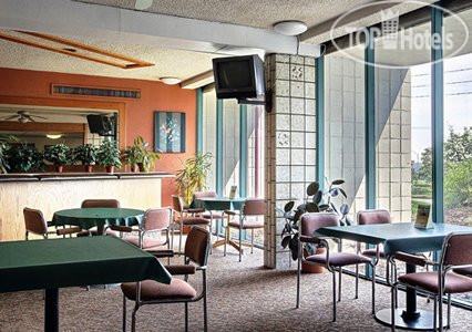 New photos from tourists Quality Inn Omaha 2*