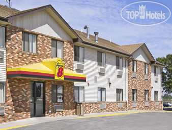Hotelier's photos Super 8 West Point 2*
