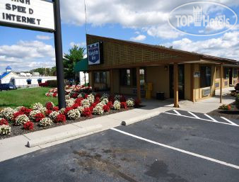 Hotelier's photos Knights Inn Martinsburg 2*