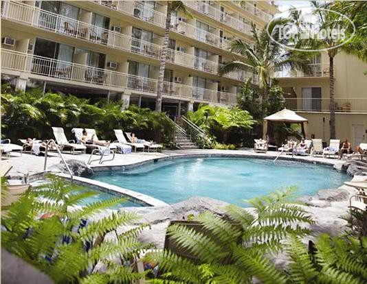 Hotelier's photos Courtyard by Marriott Waikiki Beach 4*