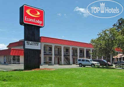 Hotelier's photos Econo Lodge Ft. Eustis 2*