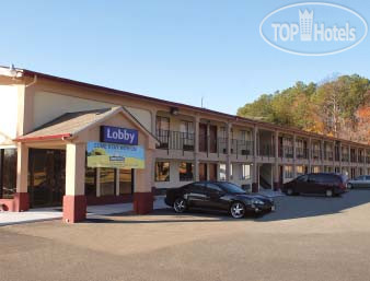 Hotelier's photos Days Inn Newport News 2*