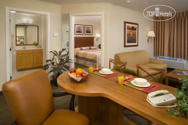 New photos from tourists Candlewood Suites Fredericksburg 2*