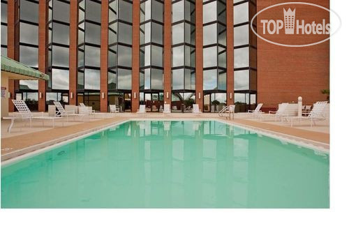 New photos from tourists Crowne Plaza Hampton-Marina 4*