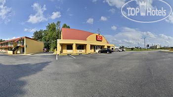 Hotel photo Econo Lodge Colonial Heights 2*