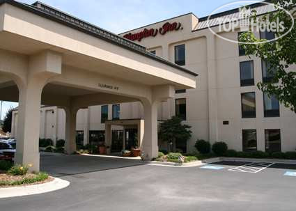 Hotelier's photos Hampton Inn Hillsville 3*