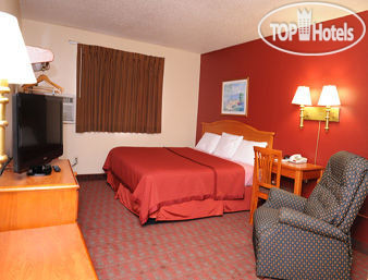 New photos from tourists Super 8 Chester Richmond Area 2*