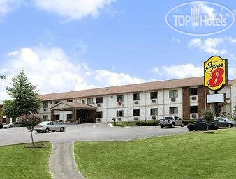 Hotelier's photos Super 8 Danville 2*