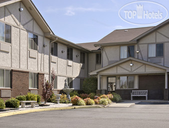 Hotelier's photos Super 8 South Boston 2*