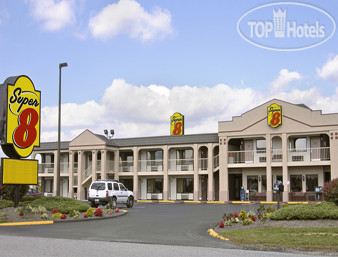 Hotelier's photos Super 8 Wytheville 2*