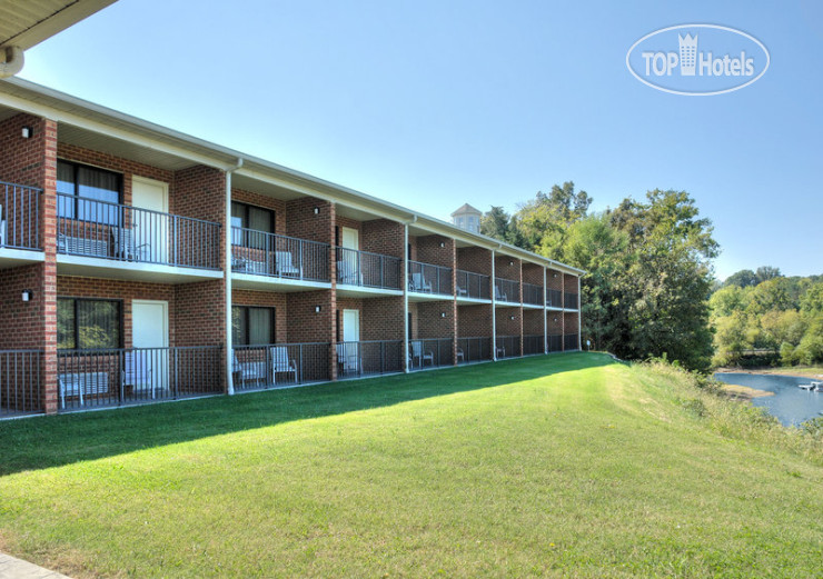 Hotelier's photos Best Western On The Lake 2*
