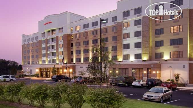 Hotelier's photos DoubleTree by Hilton Hotel Sterling - Dulles Airport 3*