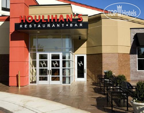 Hotel photo Crowne Plaza Dulles Airport 3*