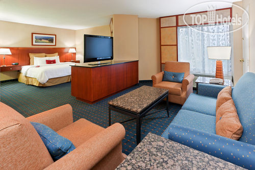 New photos from tourists Crowne Plaza Dulles Airport 3*