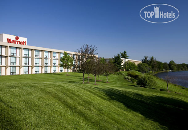 Hotelier's photos Marriott Washington Dulles Airport 3*